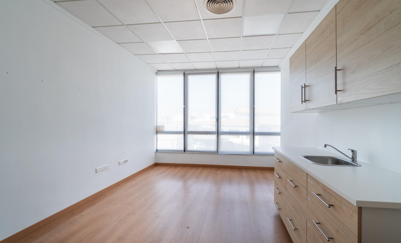 Location longue durée - Commercial Unit - Orihuela Costa - Playa Flamenca