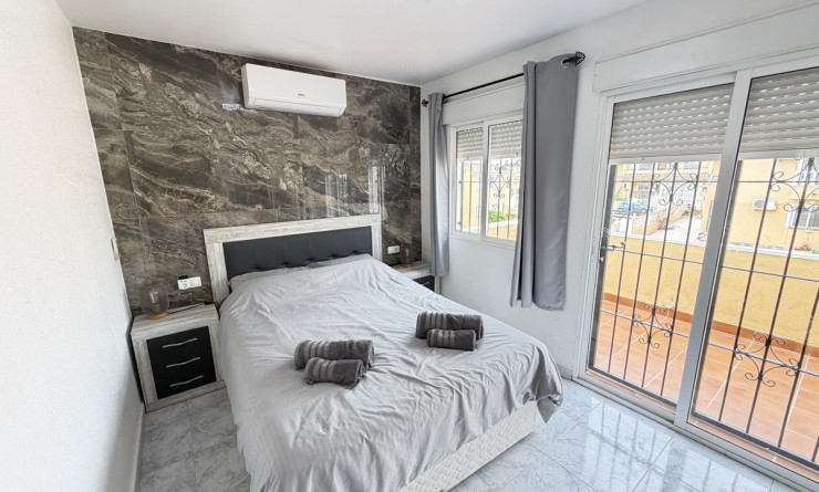 Sale - Villa - Villamartín