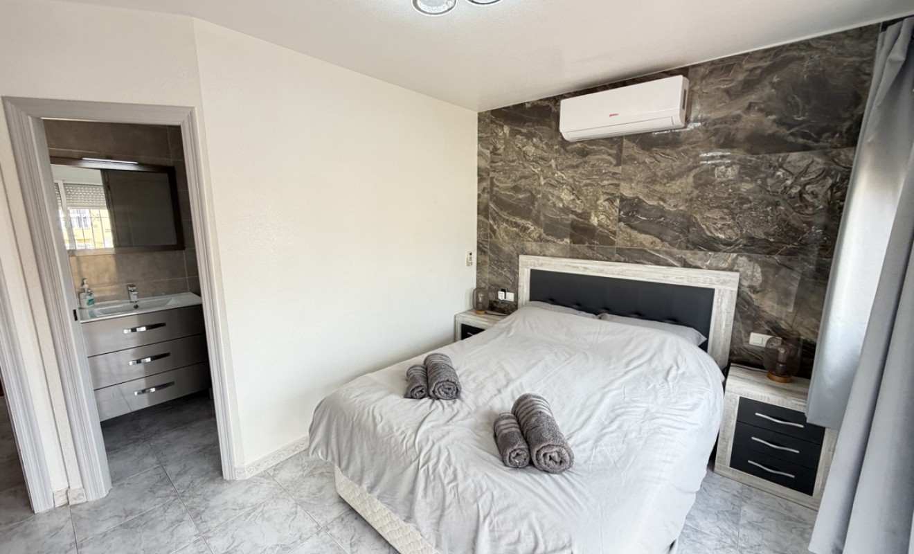 Sale - Villa - Villamartín