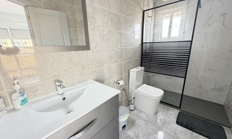 Sale - Villa - Villamartín