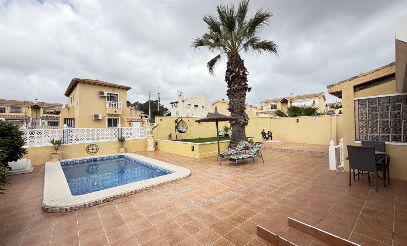 Sale - Villa - Villamartín