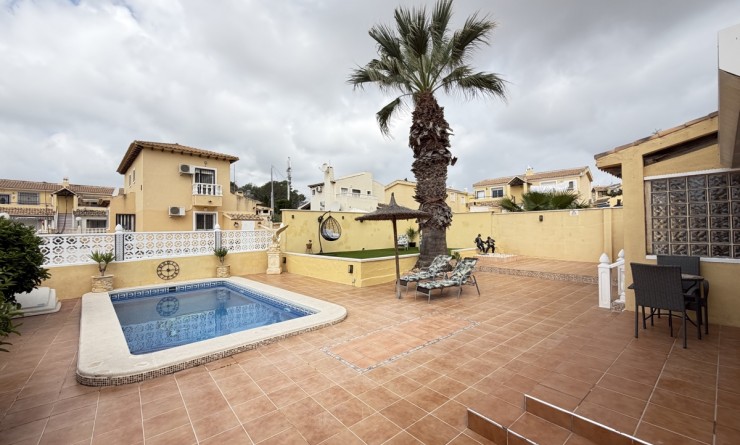Sale - Villa - Villamartín
