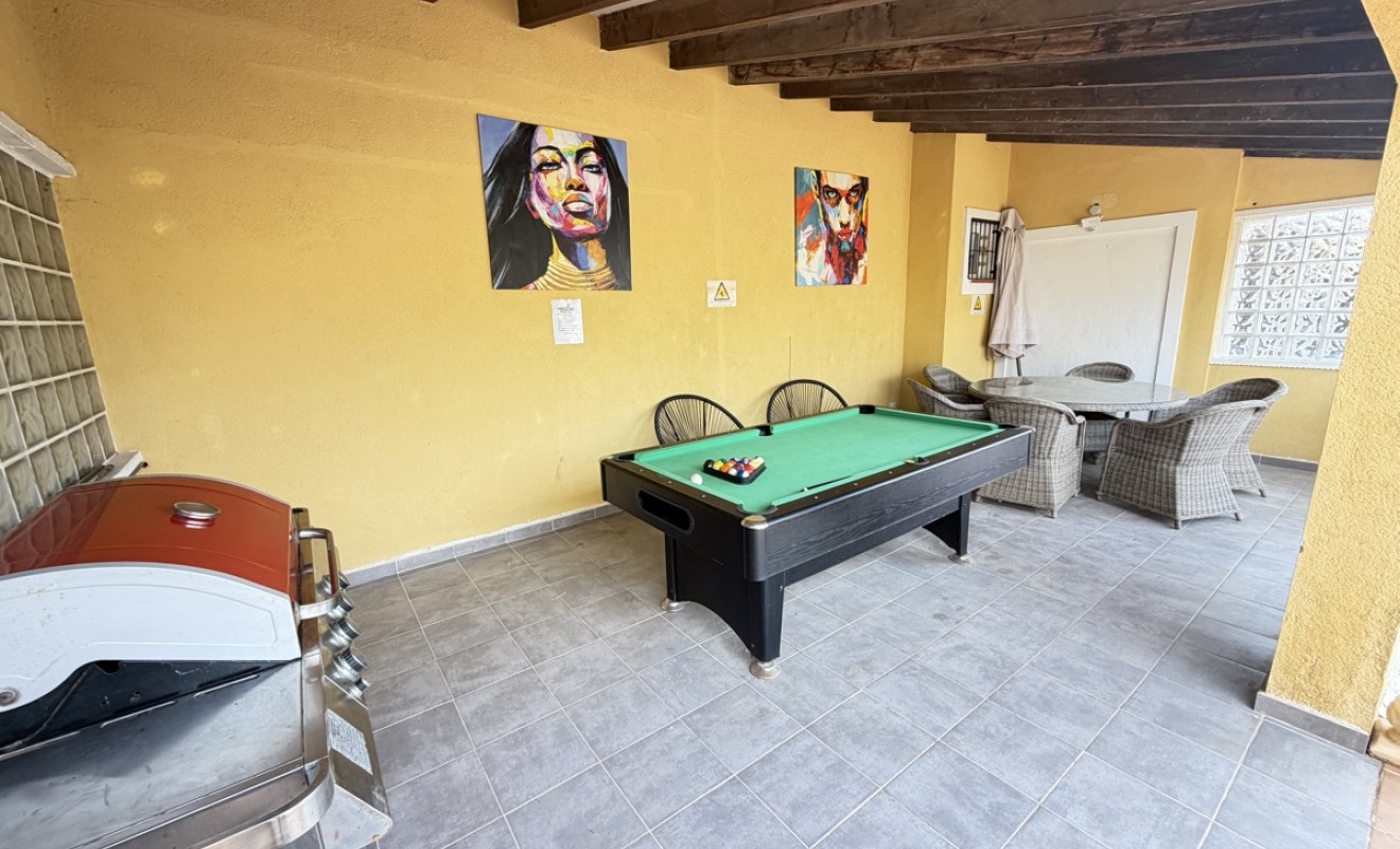 Sale - Villa - Villamartín