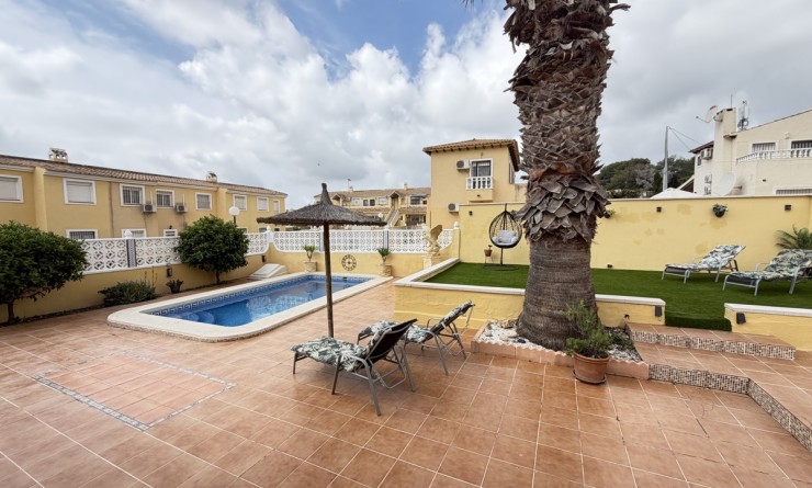 Sale - Villa - Villamartín